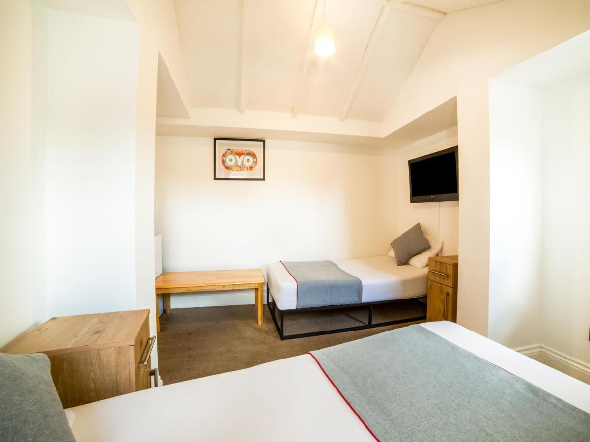 Oyo Tamtam Acton Hotel London Eksteriør billede