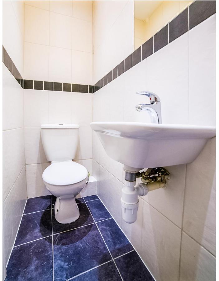 Oyo Tamtam Acton Hotel London Eksteriør billede